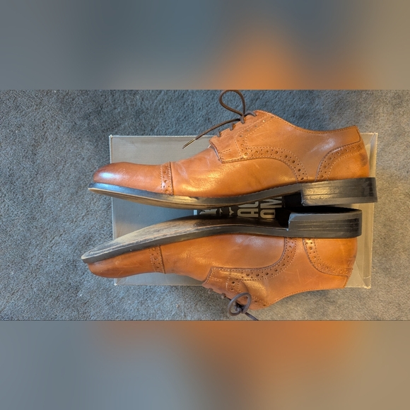 Stacy Adams Men's Tan Leather Derby Shoes - Picture 8 of 10